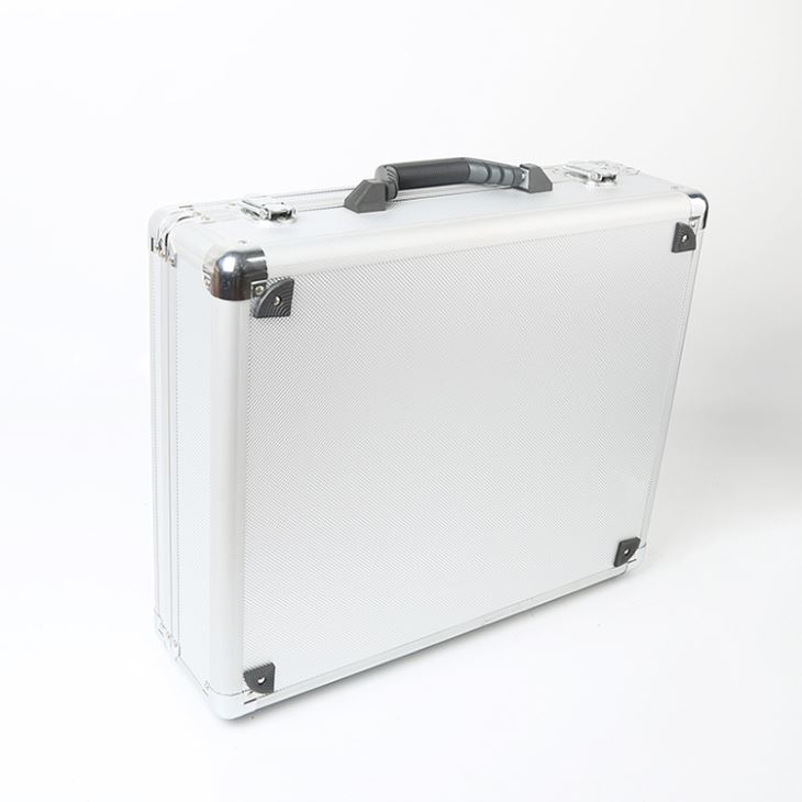 Kekiatan kothak aluminium